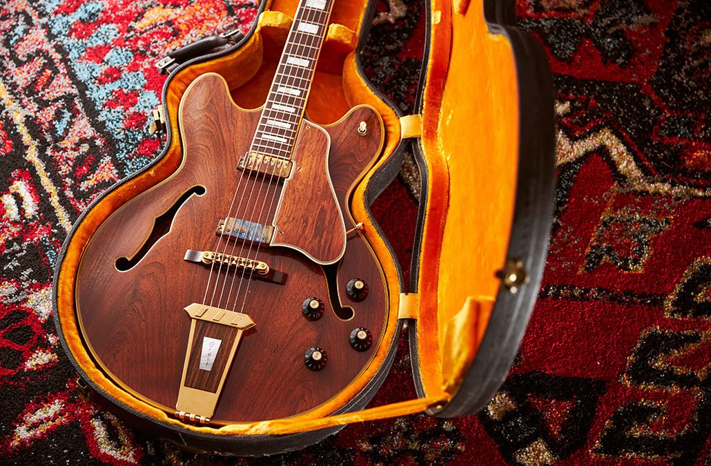 The Gibson Crest: an ES-335 killer?