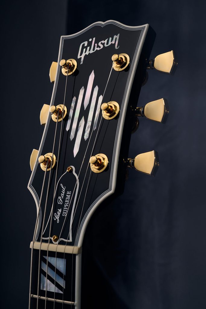 Gibson Les Paul Supreme headstock