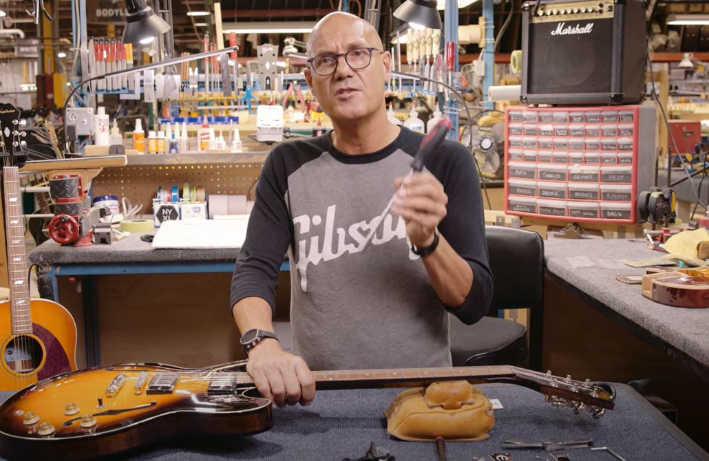 Gibson's Master Luthier Jim DeCola teaches you how to adjust the neck relief on your Gibson guitar.