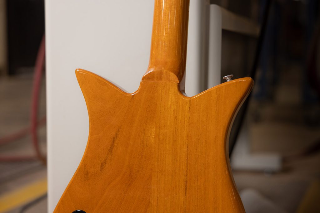 Gibson Theodore Standard neck heel in Antique Natural