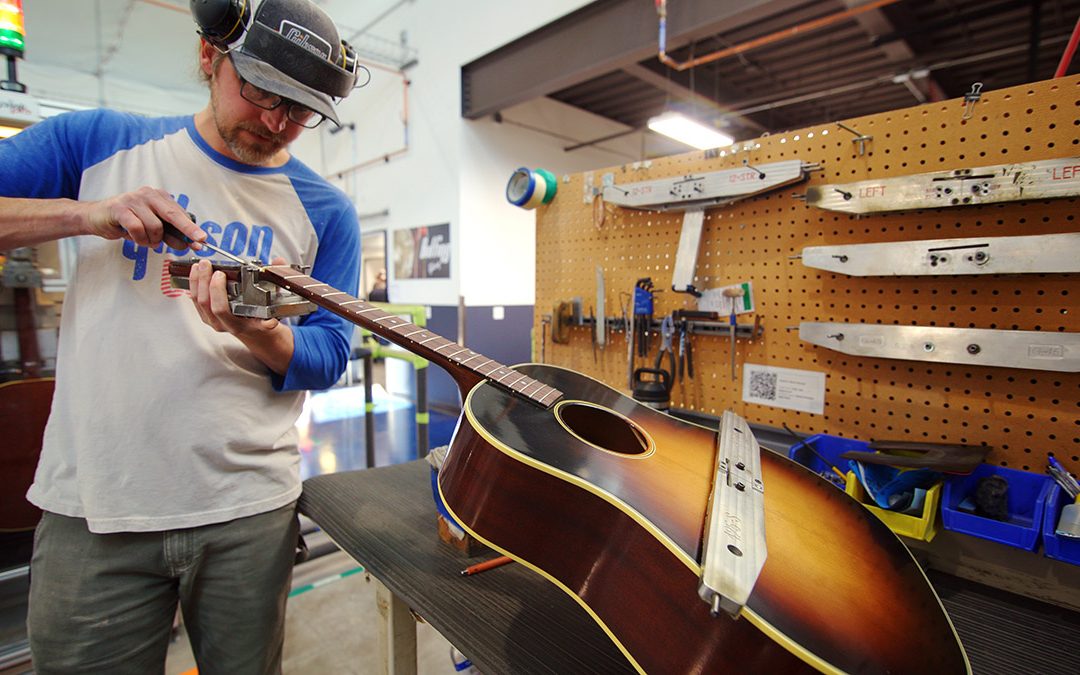 Video: Why every Gibson acoustic guitar goes through the Plek process